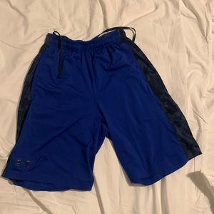 Under Armor shorts small loose